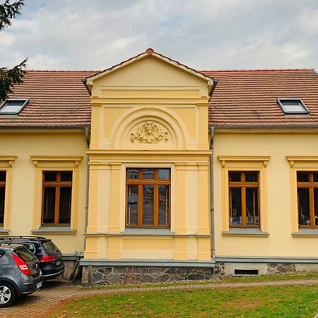 Stilvolle Ferienwohnung In Historischer Stadtvilla Neubrandenburg Zewnętrze zdjęcie